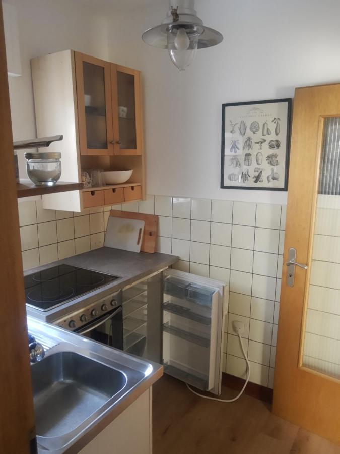 Gartenzimmer Mit Strassenbahn Zu Dom Und Messe Colonia Exterior foto