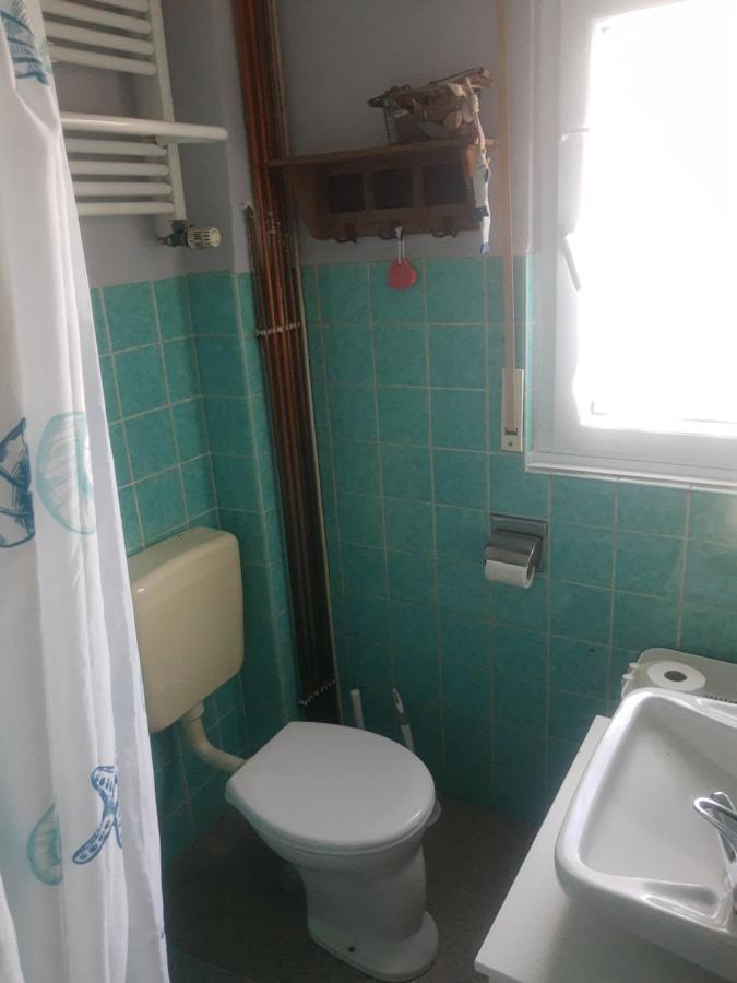 Gartenzimmer Mit Strassenbahn Zu Dom Und Messe Colonia Exterior foto